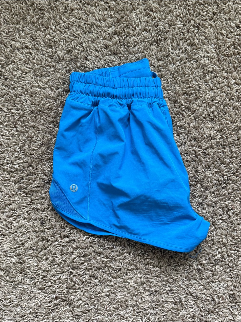 Lululemon Hotty Hot Shorts Low Rise 2.5” Poolside Size 6